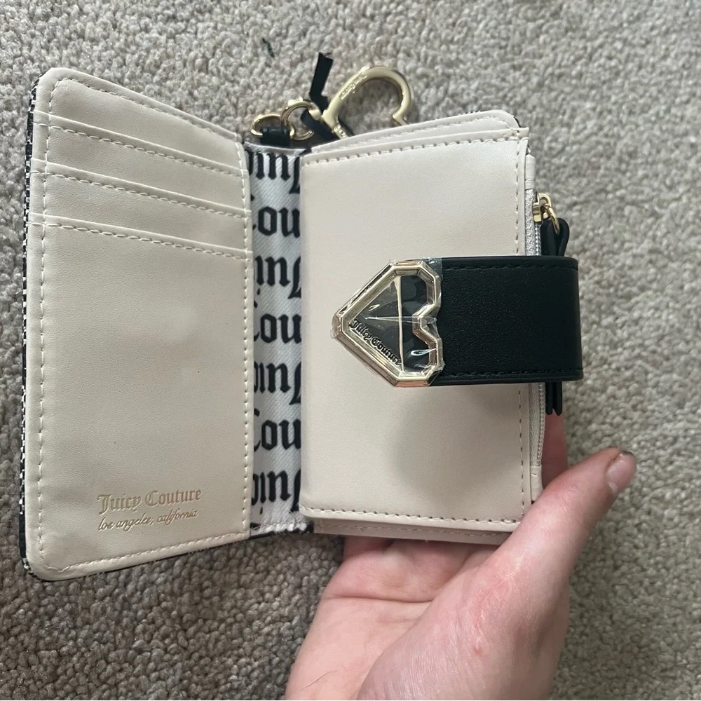 Juicy Couture Wallet - Picture 7 of 10